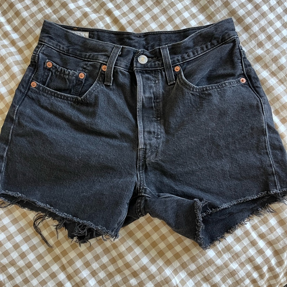 Levi’s 501 Denim Shorts Size 25
